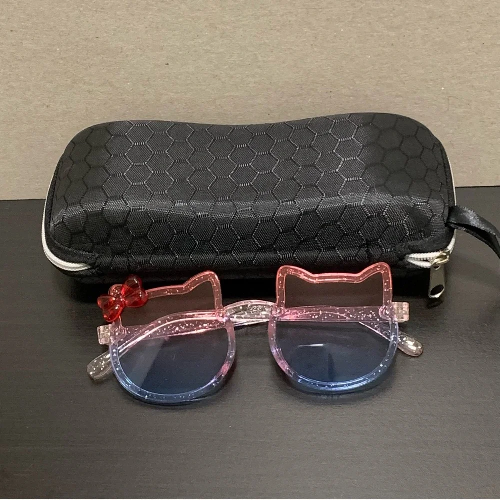 Children Summer Sunglasses Cat Bow with Case in Pink and Blue